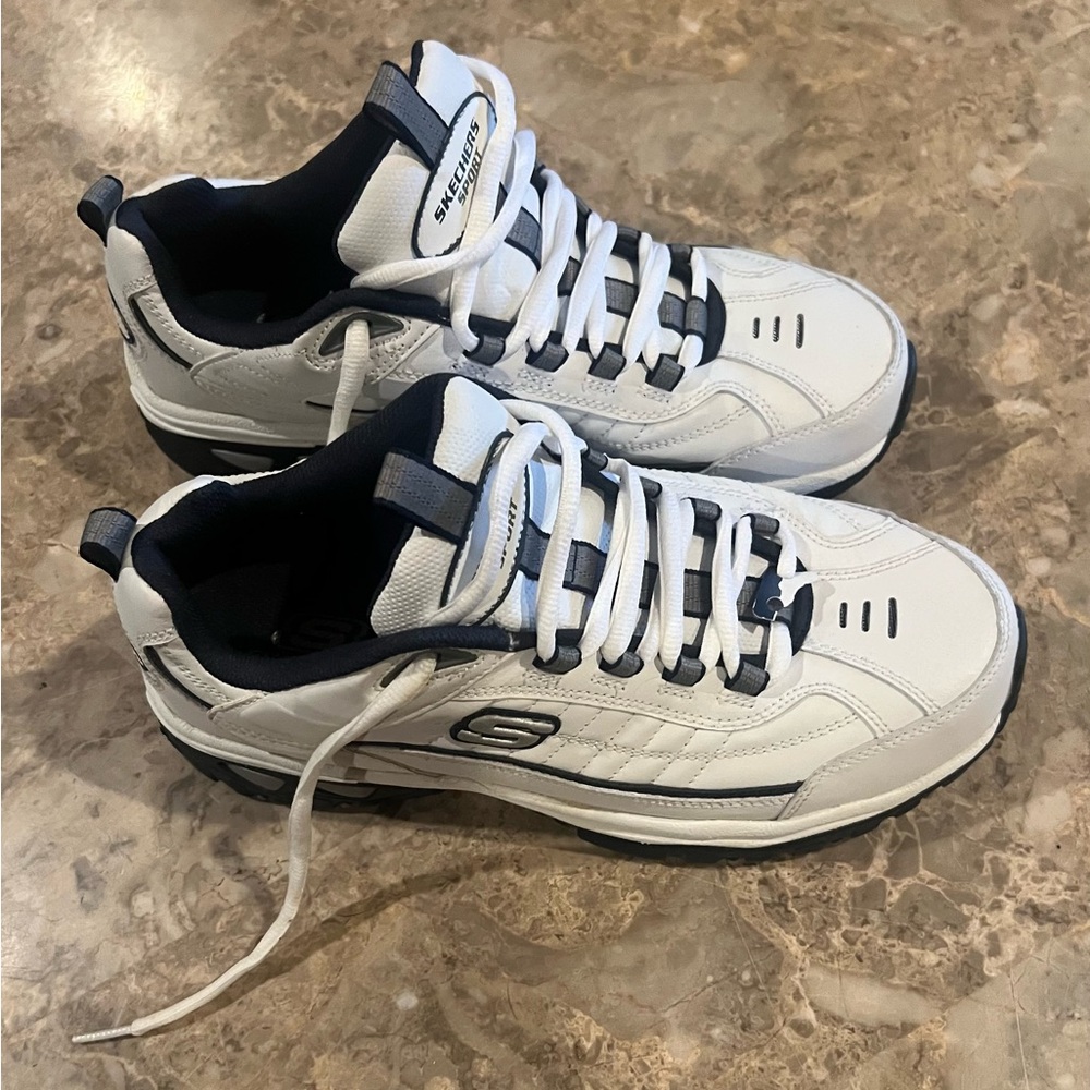 Skechers Men’s White & Navy Athletic Sneakers - Picture 4 of 8